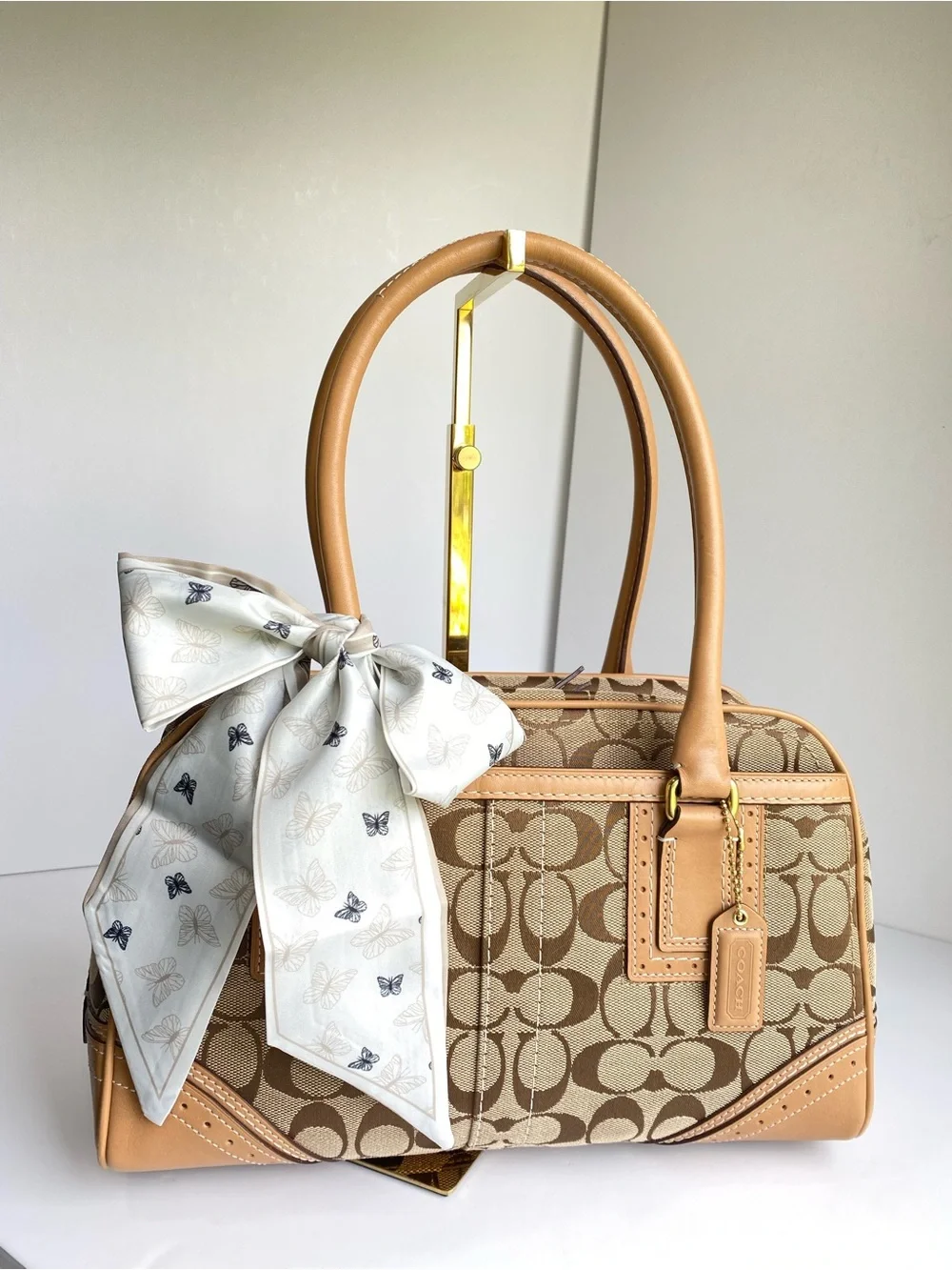 Coach Y2K Hampton Signature Canvas with Perforated Leather Trim Traditional Tan - Picture 16 of 16